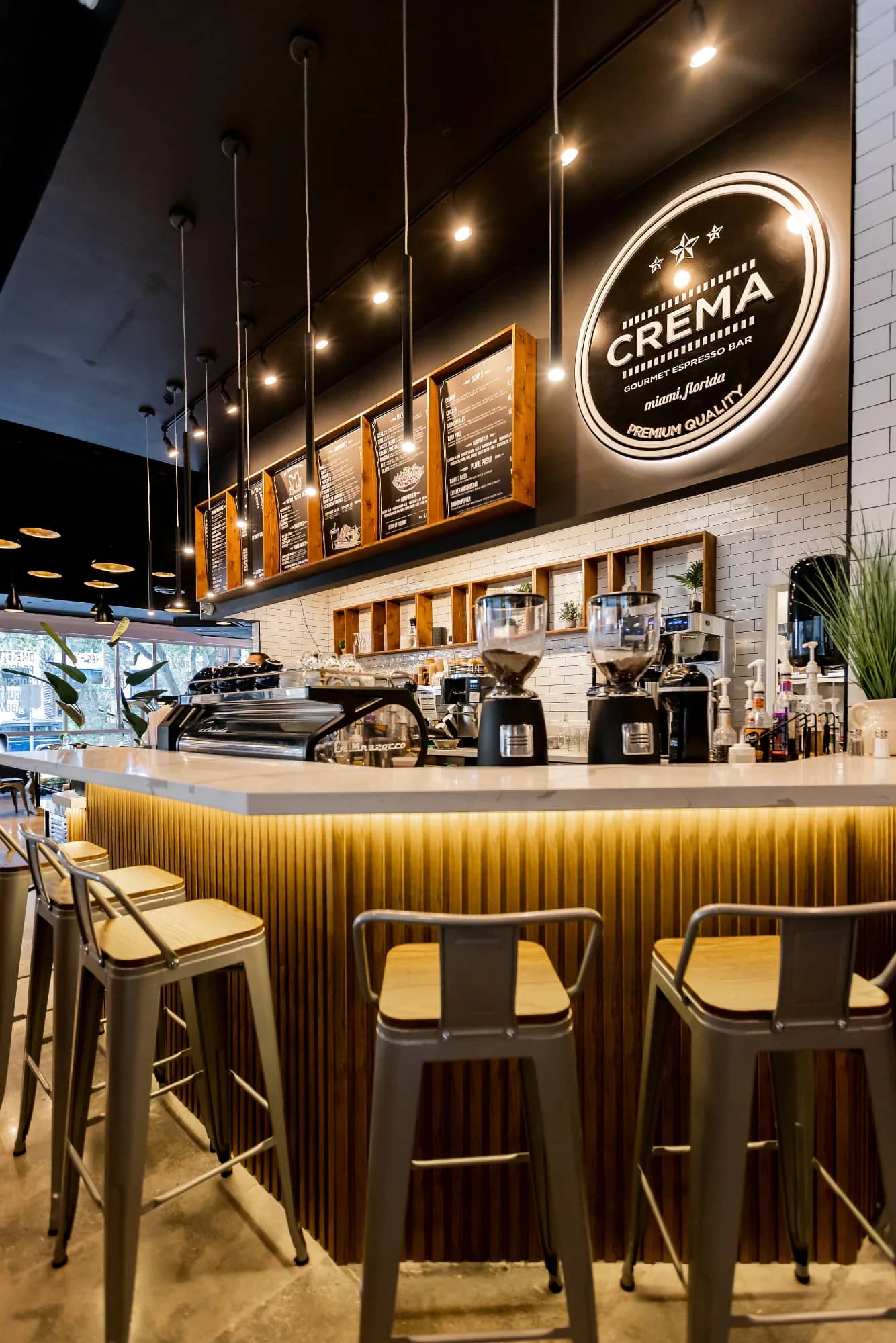 Inside Crema Gourmet